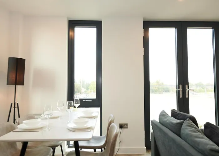 Apartment Minster Icona 239 - Free Parking And Gym!