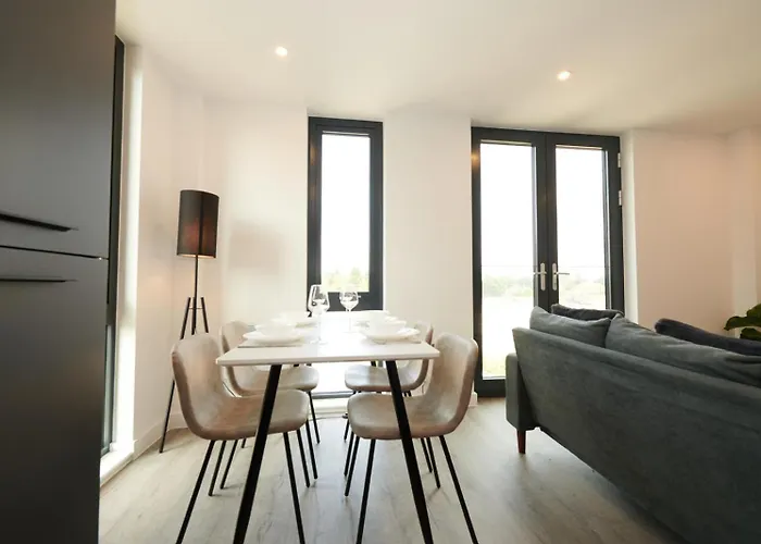 Minster Icona 239 - Free Parking And Gym!