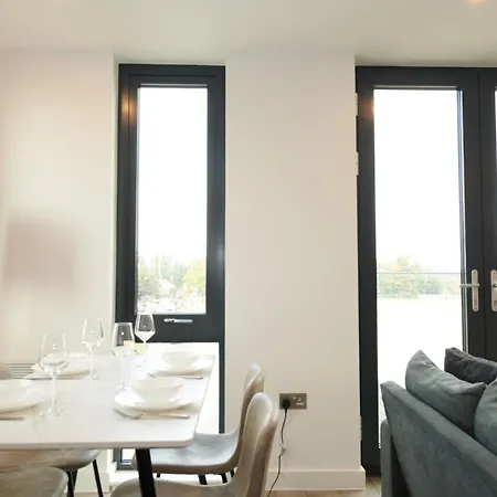 Apartamento Minster Icona 239 - Free Parking And Gym!