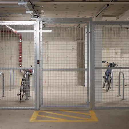 Minster Icona 239 - Free Parking And Gym! * York